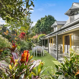 https://the-african-cottage.queenslandhotels.net